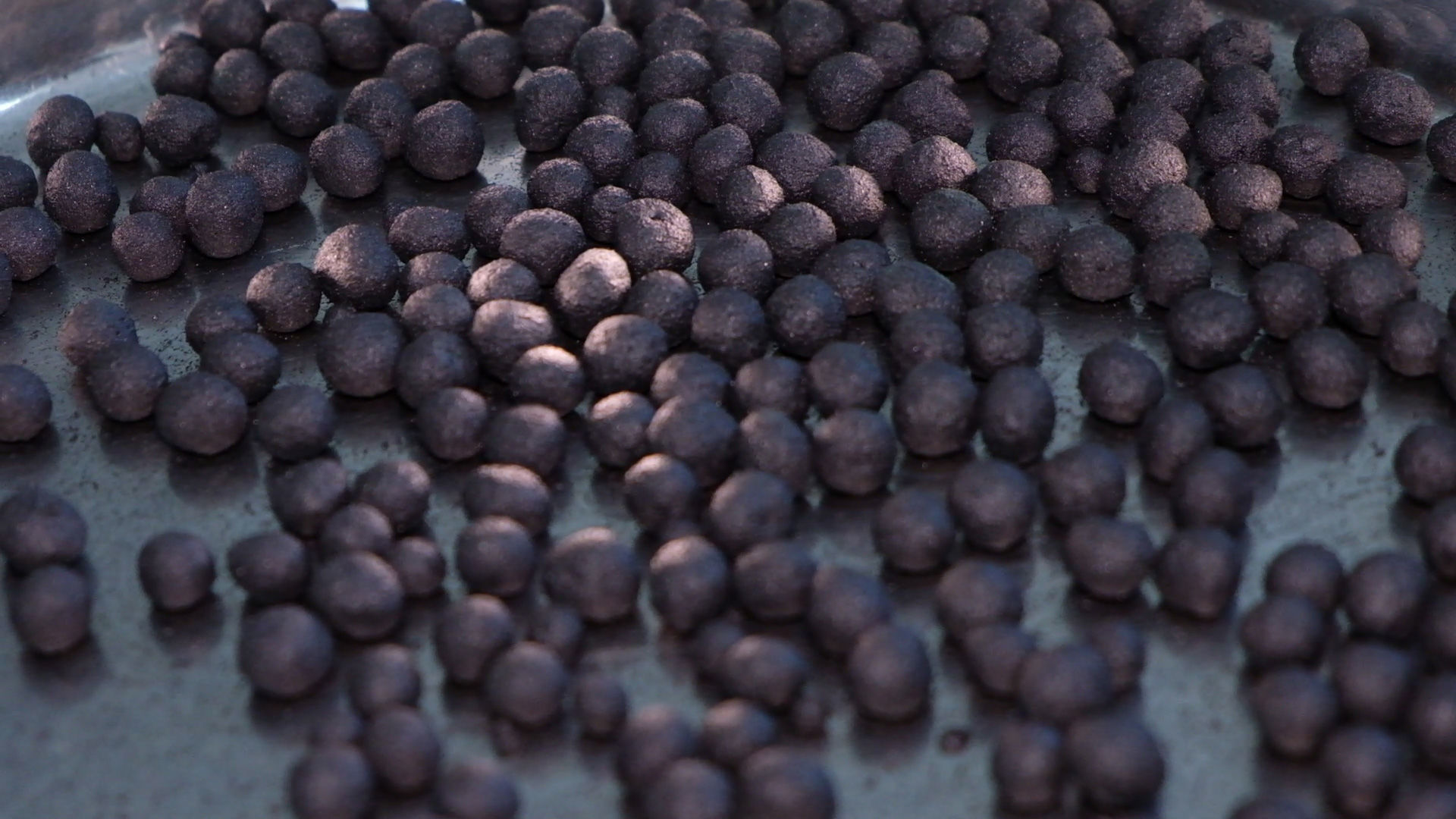 建杰實(shí)業(yè)丨球團(tuán)礦和燒結(jié)礦都是鋼鐵冶煉過程中的差異？