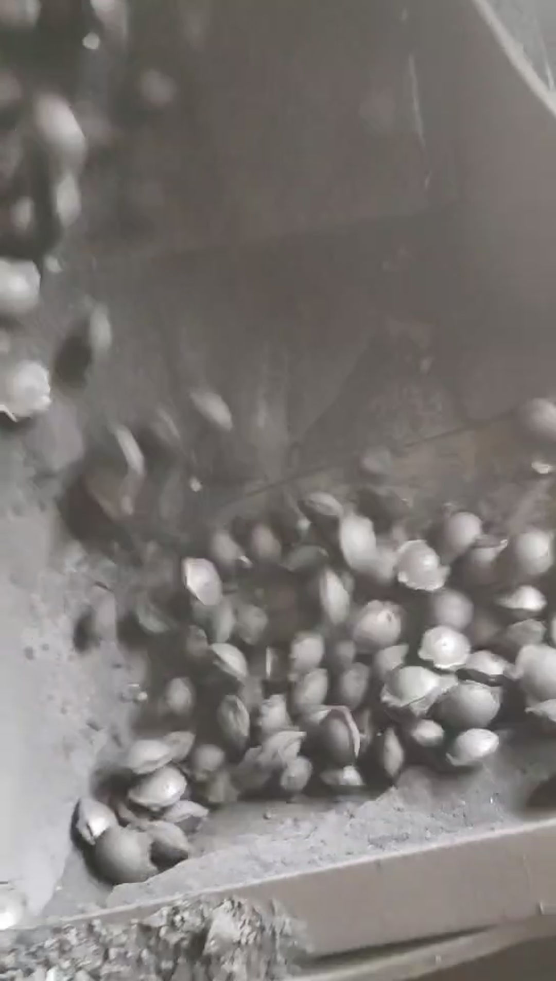 建杰球團礦粘合劑讓球團礦更環(huán)保更*！